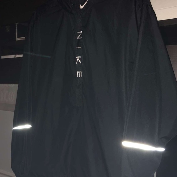 Jacket - Picture 2 of 5